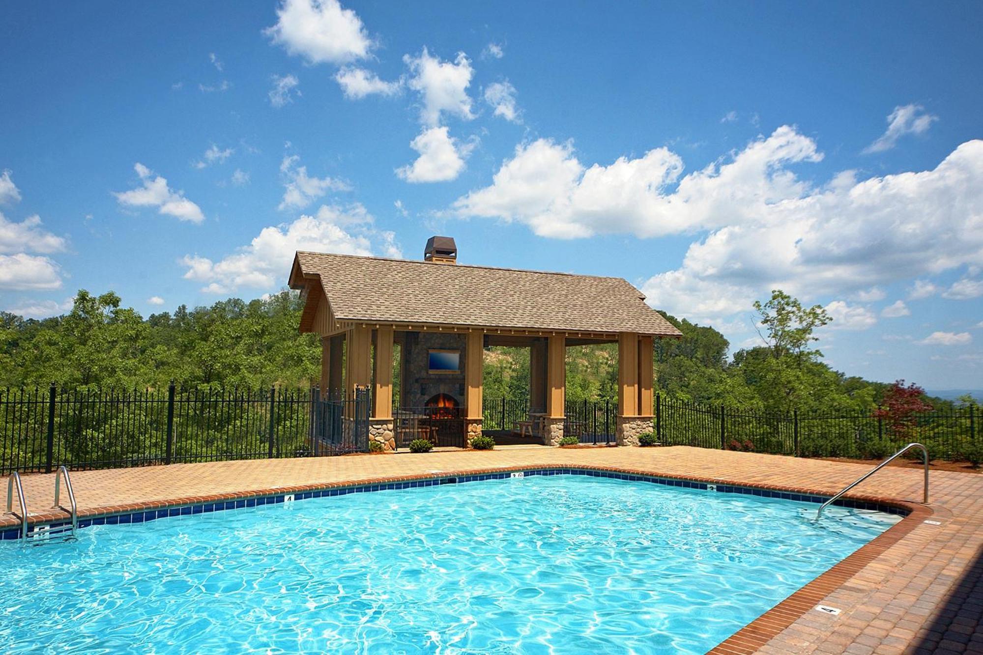 Above The Tree Tops Sevierville Exterior foto