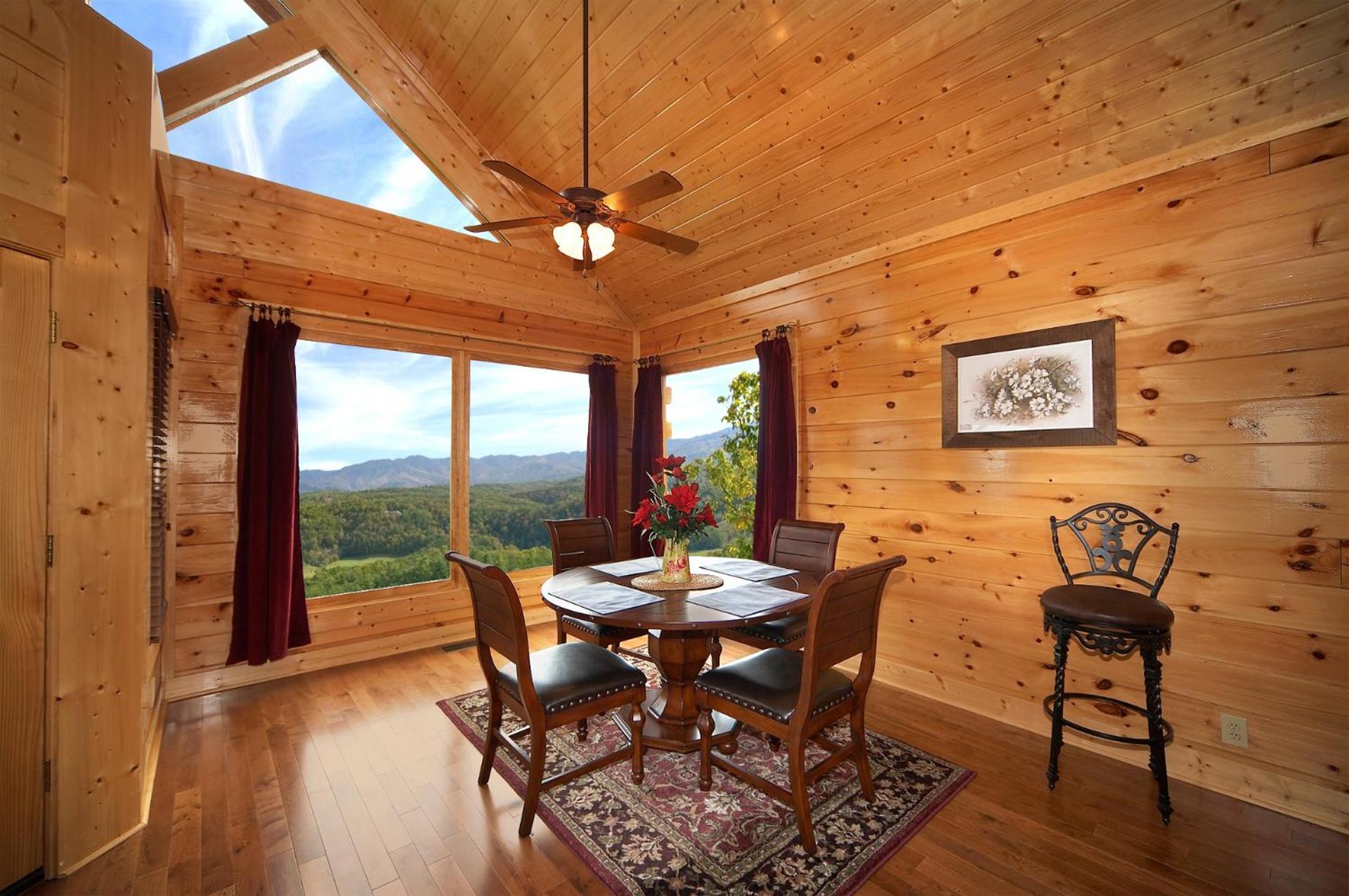 Above The Tree Tops Sevierville Exterior foto